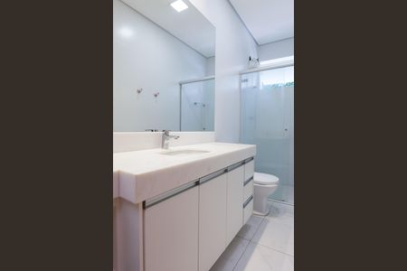 Casa de condomínio à venda com 170m², 3 quartos e 3 vagasBanheiro Quarto 3