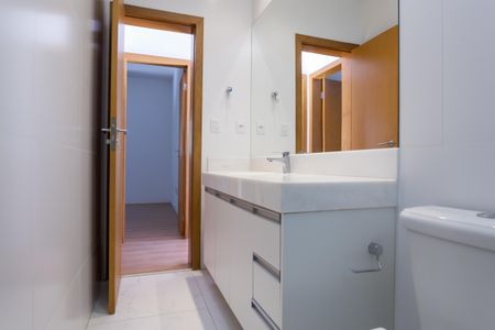 Casa de condomínio à venda com 170m², 3 quartos e 3 vagasBanheiro Quarto 3