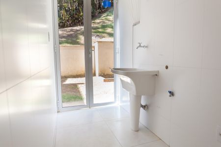 Casa de condomínio à venda com 170m², 3 quartos e 3 vagasÁrea de Serviço