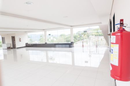 Casa de condomínio à venda com 170m², 3 quartos e 3 vagasÁrea comum - Salão de festas