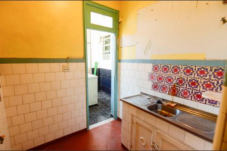 Apartamento à venda com 71m², 2 quartos e sem vaga Apartamento à venda com 71m², 2 quartos e sem vagaCozinha