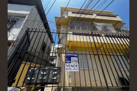 Apartamento à venda com 71m², 2 quartos e sem vaga Apartamento à venda com 71m², 2 quartos e sem vagaFachada