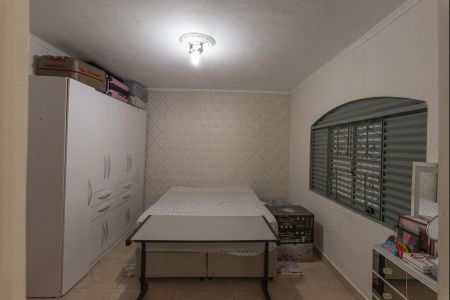 Casa à venda com 165m², 4 quartos e 5 vagas Casa à venda com 165m², 4 quartos e 5 vagasSuíte 2