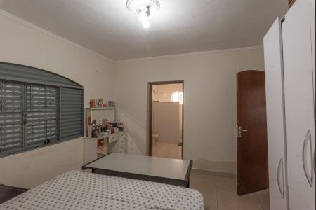 Casa à venda com 165m², 4 quartos e 5 vagas Casa à venda com 165m², 4 quartos e 5 vagasSuíte 2