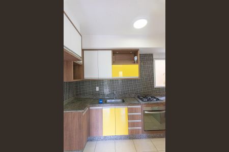 Apartamento à venda com 80m², 2 quartos e 2 vagasCozinha