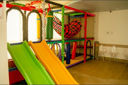 Apartamento para alugar com 160m², 3 quartos e 3 vagas Apartamento para alugar com 160m², 3 quartos e 3 vagasÁrea comum