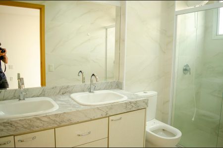 Apartamento para alugar com 160m², 3 quartos e 3 vagas Apartamento para alugar com 160m², 3 quartos e 3 vagasBanheiro da Suíte 3