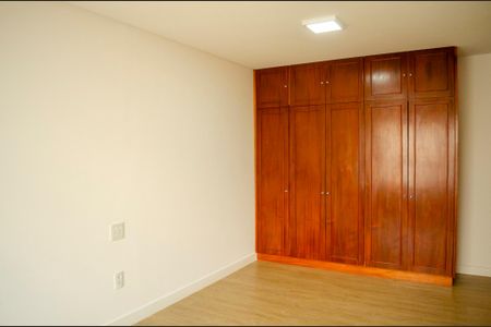 Apartamento para alugar com 160m², 3 quartos e 3 vagas Apartamento para alugar com 160m², 3 quartos e 3 vagasSuíte 3