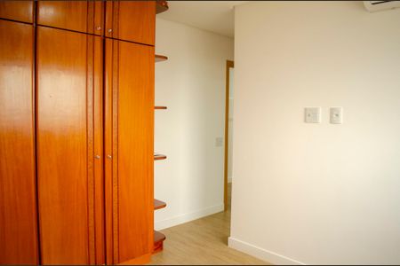 Apartamento para alugar com 160m², 3 quartos e 3 vagas Apartamento para alugar com 160m², 3 quartos e 3 vagasSuíte 2