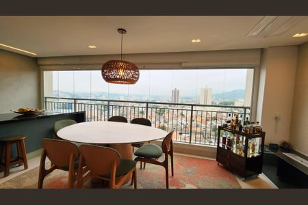 Apartamento à venda com 152m², 4 quartos e 2 vagas Apartamento à venda com 152m², 4 quartos e 2 vagasSala