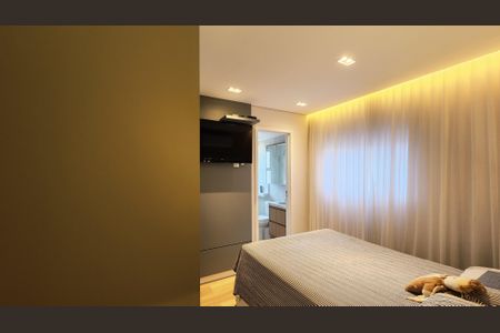 Apartamento à venda com 152m², 4 quartos e 2 vagas Apartamento à venda com 152m², 4 quartos e 2 vagasSuíte 3