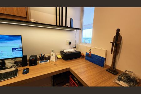 Apartamento à venda com 152m², 4 quartos e 2 vagas Apartamento à venda com 152m², 4 quartos e 2 vagasEscritório