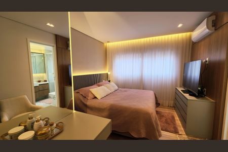 Apartamento à venda com 152m², 4 quartos e 2 vagas Apartamento à venda com 152m², 4 quartos e 2 vagasSuíte 1