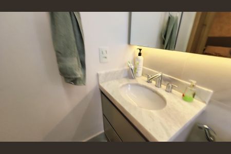 Apartamento à venda com 152m², 4 quartos e 2 vagas Apartamento à venda com 152m², 4 quartos e 2 vagasBanheiro da Suíte 2