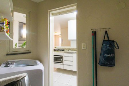 Casa de condomínio à venda com 78m², 2 quartos e 1 vaga Casa de condomínio à venda com 78m², 2 quartos e 1 vagaÁrea de Serviço