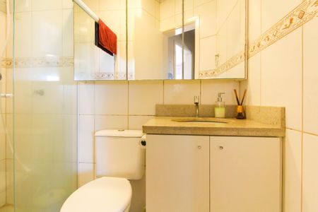 Casa de condomínio à venda com 78m², 2 quartos e 1 vaga Casa de condomínio à venda com 78m², 2 quartos e 1 vagaBanheiro