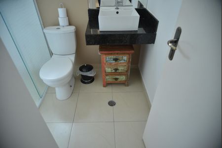 Apartamento à venda com 75m², 3 quartos e 2 vagasBanheiro Social