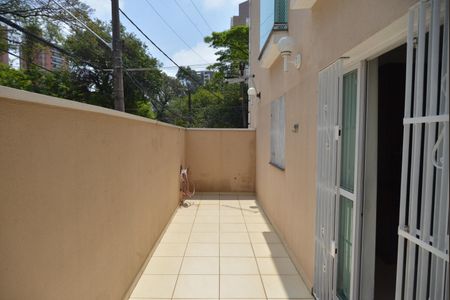 Apartamento à venda com 75m², 3 quartos e 2 vagasQuintal