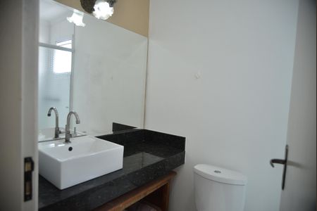 Apartamento à venda com 75m², 3 quartos e 2 vagasBanheiro da Suíte