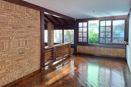 Casa de condomínio para alugar com 326m², 3 quartos e 3 vagas Casa de condomínio para alugar com 326m², 3 quartos e 3 vagasSala 2