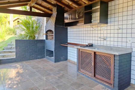 Casa de condomínio para alugar com 326m², 3 quartos e 3 vagas Casa de condomínio para alugar com 326m², 3 quartos e 3 vagasQuintal