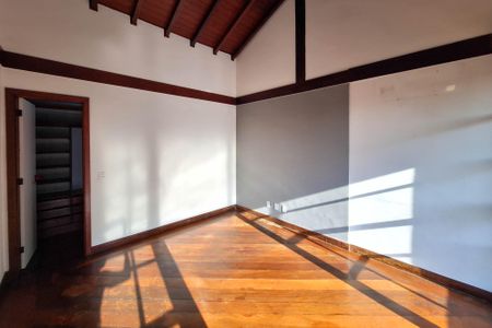 Casa de condomínio para alugar com 326m², 3 quartos e 3 vagas Casa de condomínio para alugar com 326m², 3 quartos e 3 vagasSuíte 1