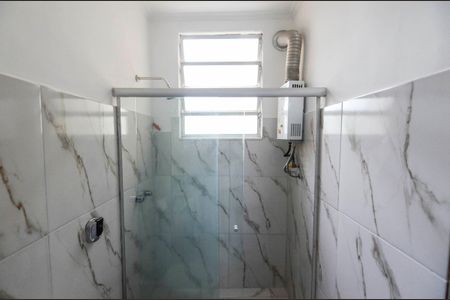 Apartamento à venda com 72m², 2 quartos e 1 vaga Apartamento à venda com 72m², 2 quartos e 1 vagaBanheiro Social