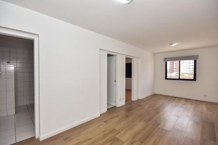 Sala de apartamento para alugar com 1 quarto, 47m² em Vila Sonia, São Paulo