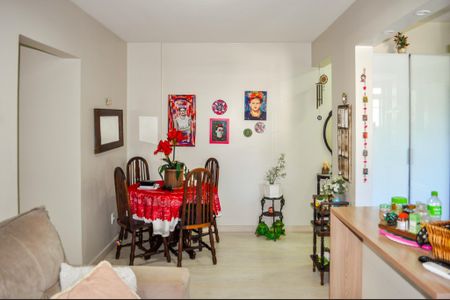 Sala de apartamento à venda com 3 quartos, 70m² em Partenon, Porto Alegre