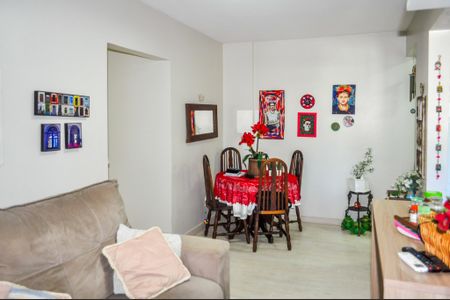 Apartamento à venda com 70m², 3 quartos e sem vaga Apartamento à venda com 70m², 3 quartos e sem vagaSala