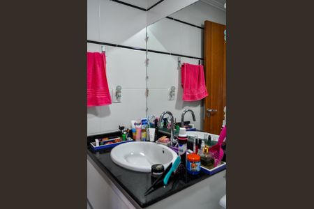 Apartamento à venda com 70m², 3 quartos e sem vaga Apartamento à venda com 70m², 3 quartos e sem vagaBanheiro