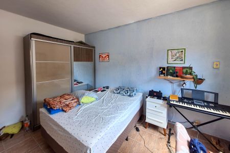 Casa à venda com 200m², 3 quartos e 2 vagas Casa à venda com 200m², 3 quartos e 2 vagasQuarto 1