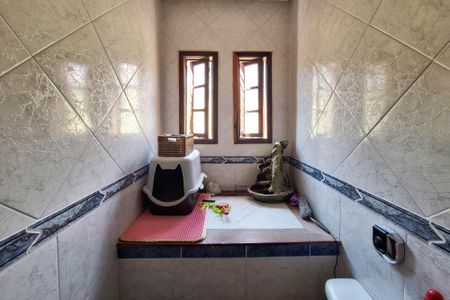 Casa à venda com 200m², 3 quartos e 2 vagas Casa à venda com 200m², 3 quartos e 2 vagasLavabo