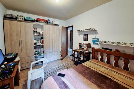 Casa à venda com 200m², 3 quartos e 2 vagas Casa à venda com 200m², 3 quartos e 2 vagasQuarto 2