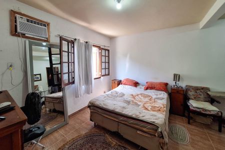 Casa à venda com 200m², 3 quartos e 2 vagas Casa à venda com 200m², 3 quartos e 2 vagasSuíte 1