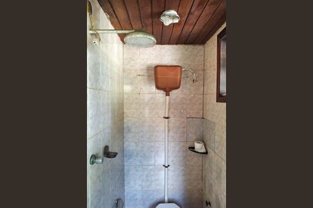 Casa à venda com 200m², 3 quartos e 2 vagas Casa à venda com 200m², 3 quartos e 2 vagasBanheiro de serviço