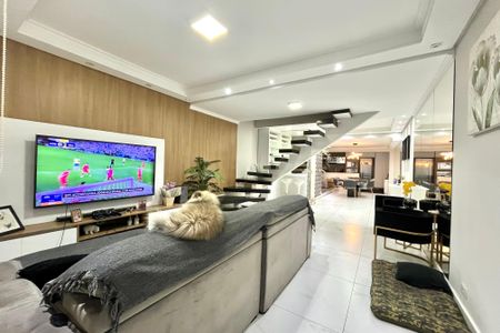 Sala de casa à venda com 3 quartos, 150m² em Jardim Floresta, São Paulo