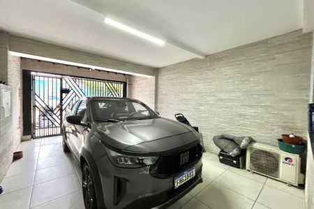 Casa à venda com 150m², 3 quartos e 1 vaga Casa à venda com 150m², 3 quartos e 1 vagaGaragem