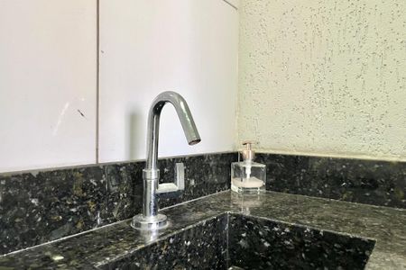 Casa à venda com 150m², 3 quartos e 1 vaga Casa à venda com 150m², 3 quartos e 1 vagaBanheiro de Serviço