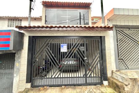 Casa à venda com 150m², 3 quartos e 1 vaga Casa à venda com 150m², 3 quartos e 1 vagaFachada