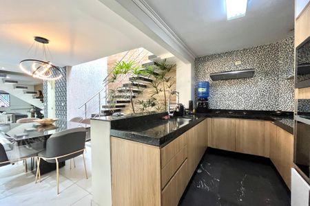 Casa à venda com 150m², 3 quartos e 1 vaga Casa à venda com 150m², 3 quartos e 1 vagaCozinha