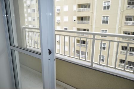 Varanda de apartamento para alugar com 2 quartos, 48m² em Del Castilho, Rio de Janeiro