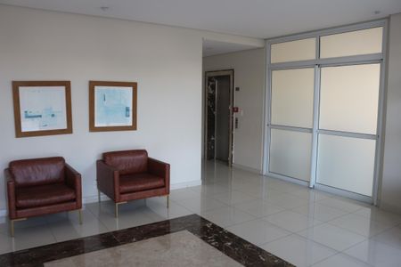 Apartamento à venda com 144m², 3 quartos e 2 vagasHall social