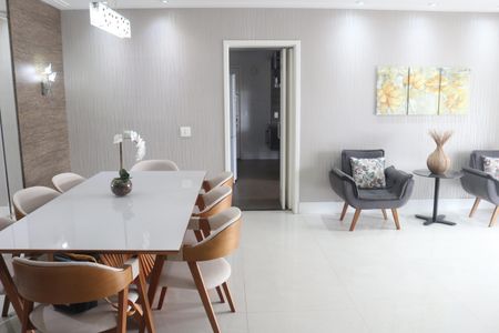 Apartamento à venda com 144m², 3 quartos e 2 vagasSala