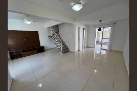 Sala de casa de condomínio para alugar com 3 quartos, 110m² em Bairro Guaporé, Ribeirão Preto