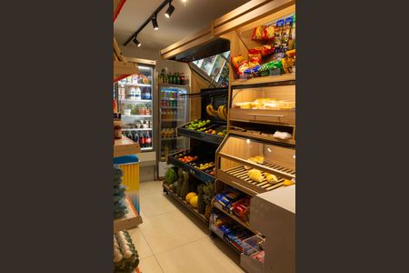 Apartamento à venda com 82m², 3 quartos e 2 vagasMercadinho