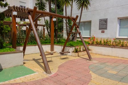 Apartamento à venda com 82m², 3 quartos e 2 vagasÁrea comum - Playground
