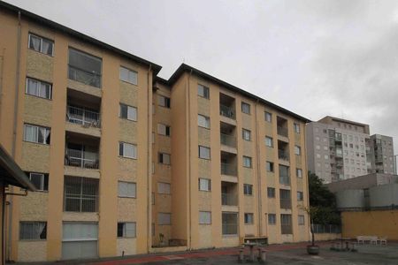Apartamento à venda com 54m², 2 quartos e 1 vaga Apartamento à venda com 54m², 2 quartos e 1 vagaFachada