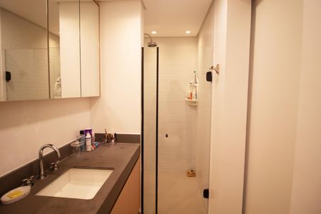 Apartamento à venda com 65m², 1 quarto e 2 vagas