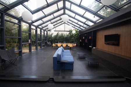 Apartamento à venda com 65m², 1 quarto e 2 vagas